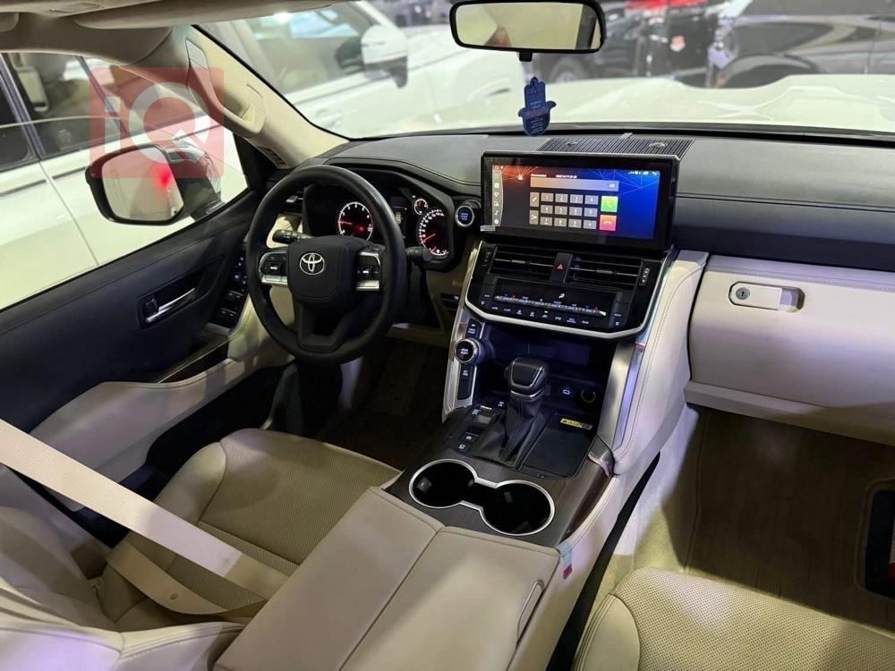 https://cdn.iqcars.io6f10b5ed-0a20-4f2e-8024-10ccff84d858_4.jpg
